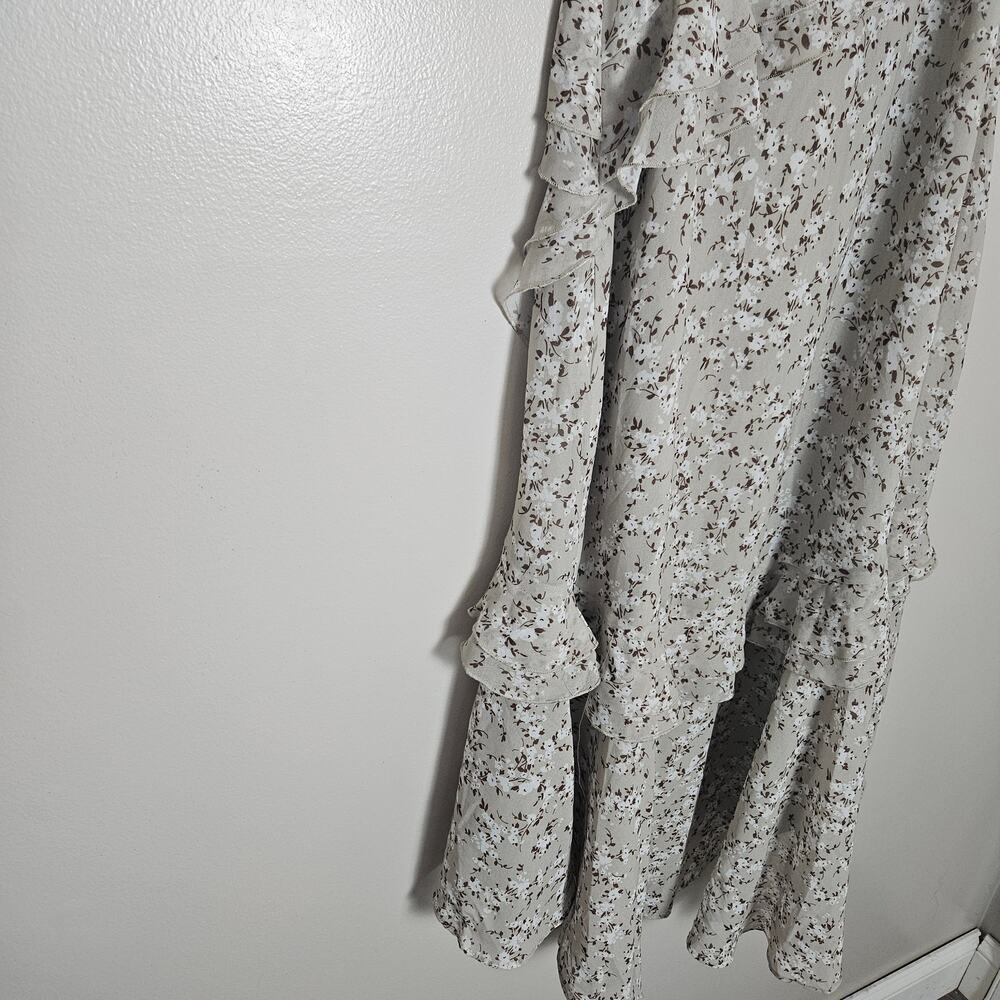 NWT Wayf Sz Medium Ruffled Sage Ditsy Print Sz Medium - Picture 9 of 14
